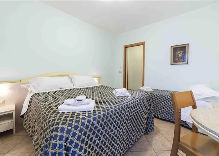 Residenza Melucci 4* 리미니