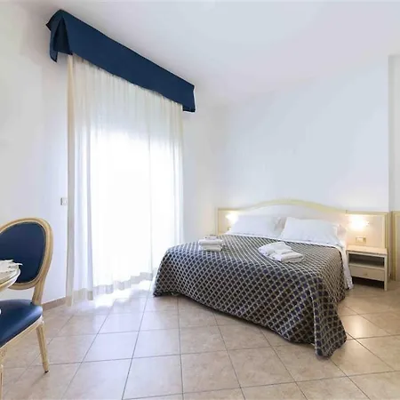 アパートホテル Residenza Melucci 4*