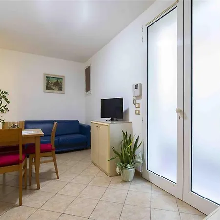 Apart-hotel Residenza Melucci 3*