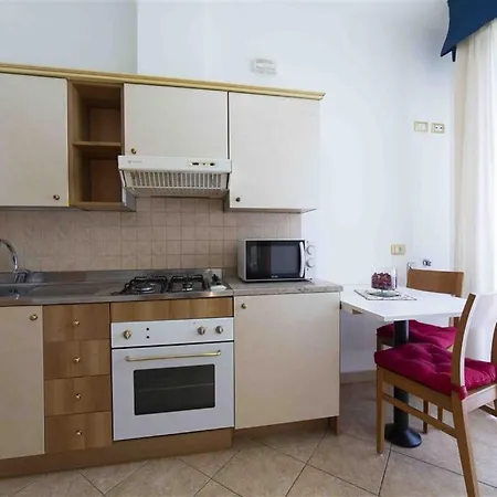 Residenza Melucci Apartmanhotel 4*