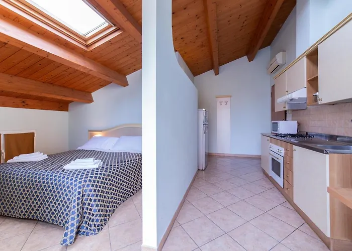 Residenza Melucci 3*