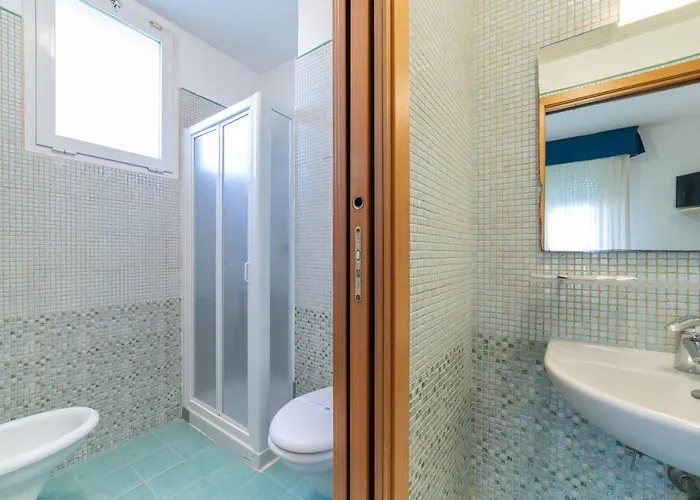 Residenza Melucci 4* Римини