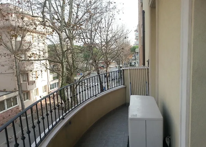 Residenza Melucci 3* ريميني