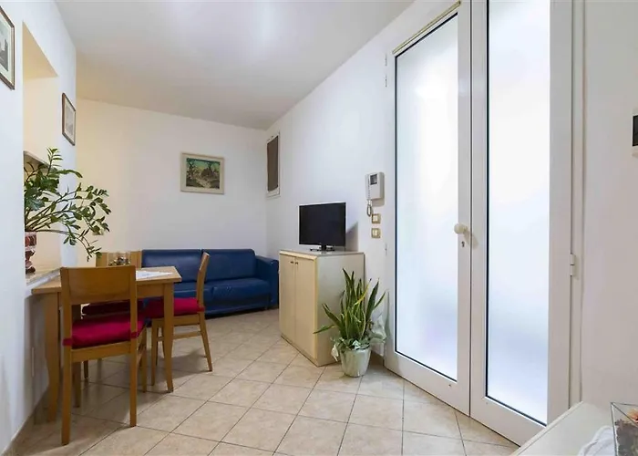 Aparthotel Residenza Melucci 3*